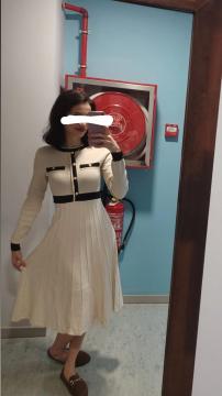 Escort de alto lujo delgada arabe dulce