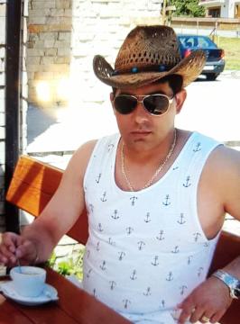 Chuparme bien,una cubana y una follada f